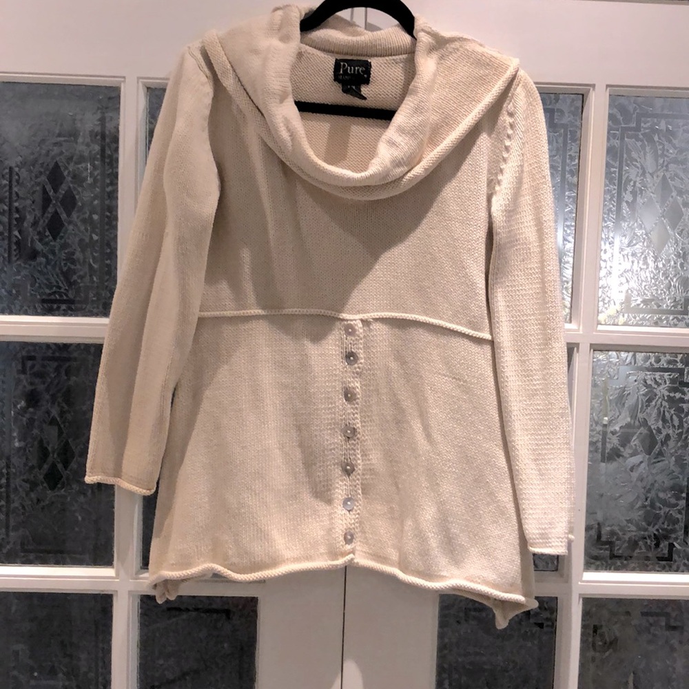 OVERSIZED CREAM KNIT SWEATER